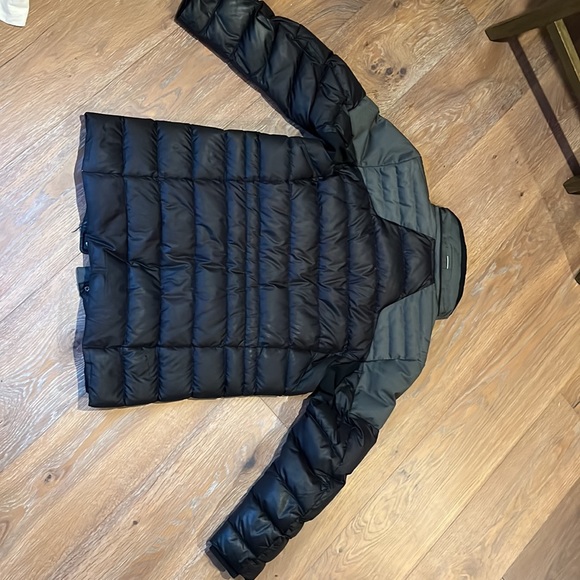 Hugo Boss - duck down- insulated mens jacket. Size 80/20 L/XL light grey/black - Picture 3 of 4